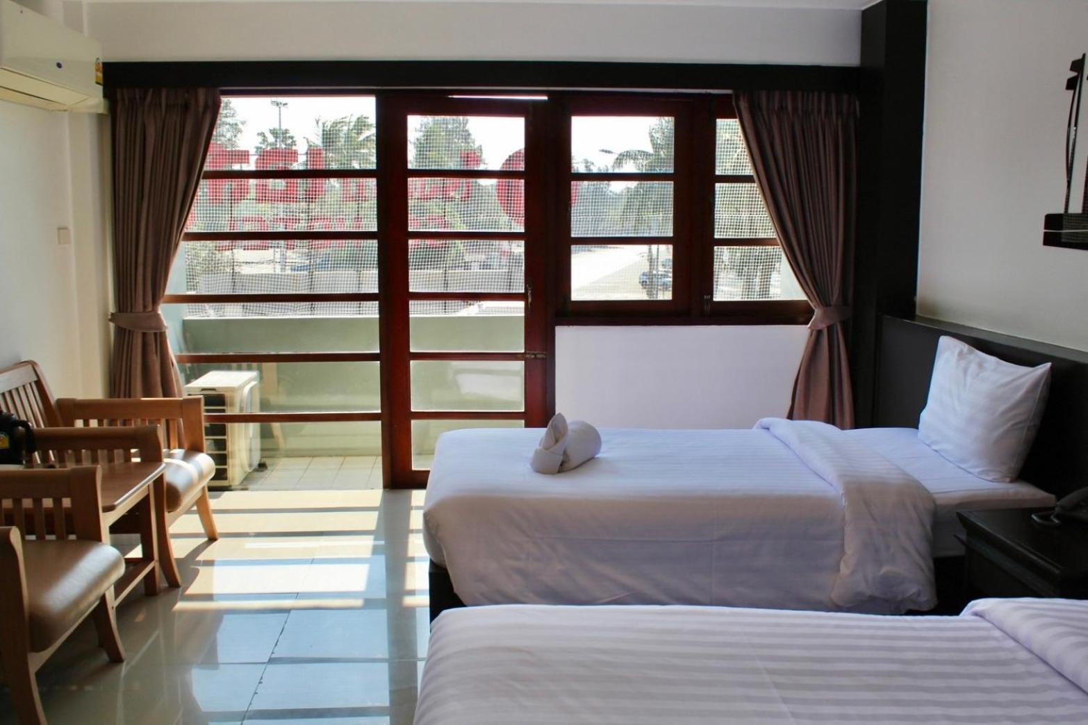 S2 Hotel - Sha Plus Certified Bangsaen Rum bild