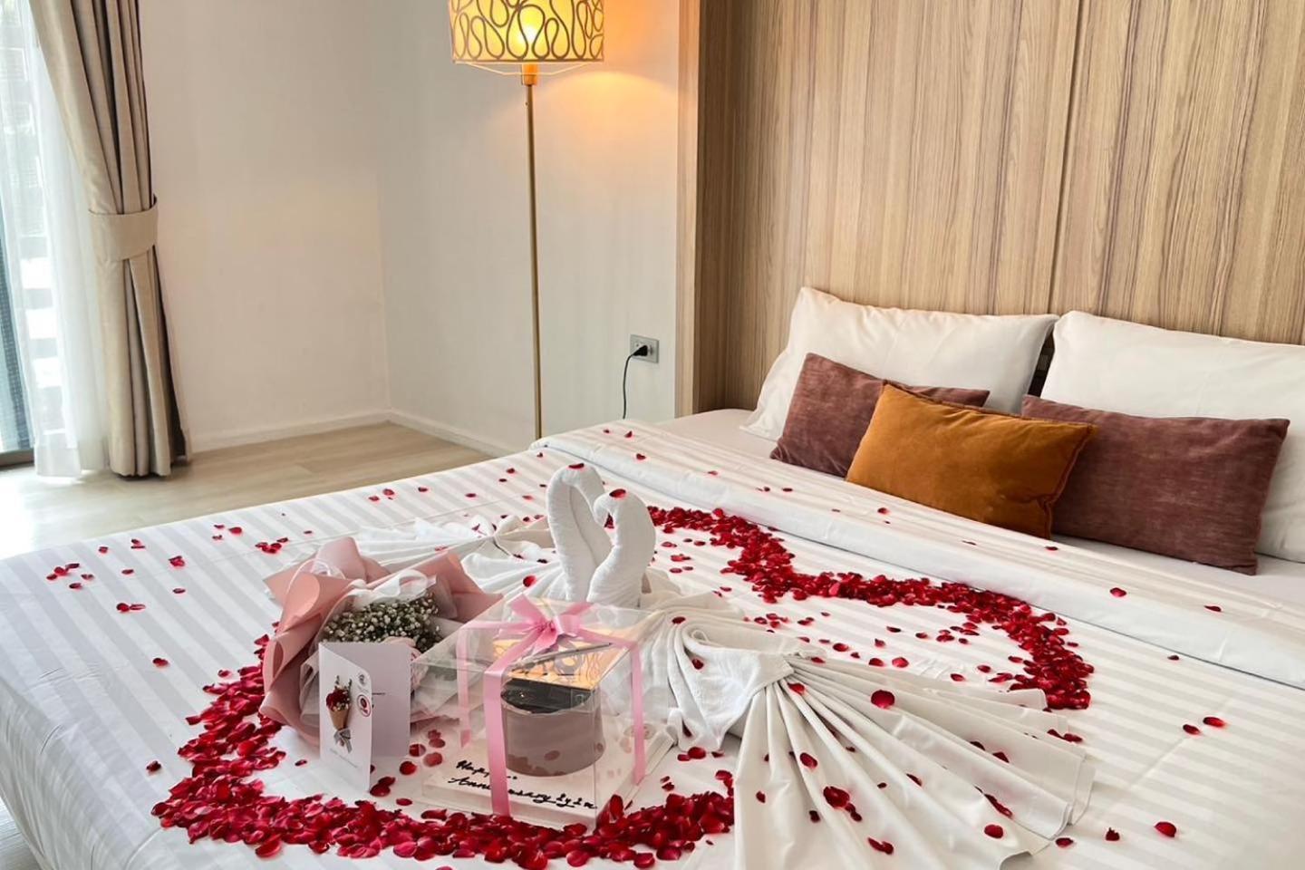 S2 Hotel - Sha Plus Certified Bangsaen Exteriör bild