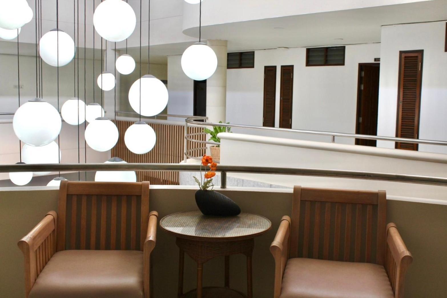 S2 Hotel - Sha Plus Certified Bangsaen Exteriör bild
