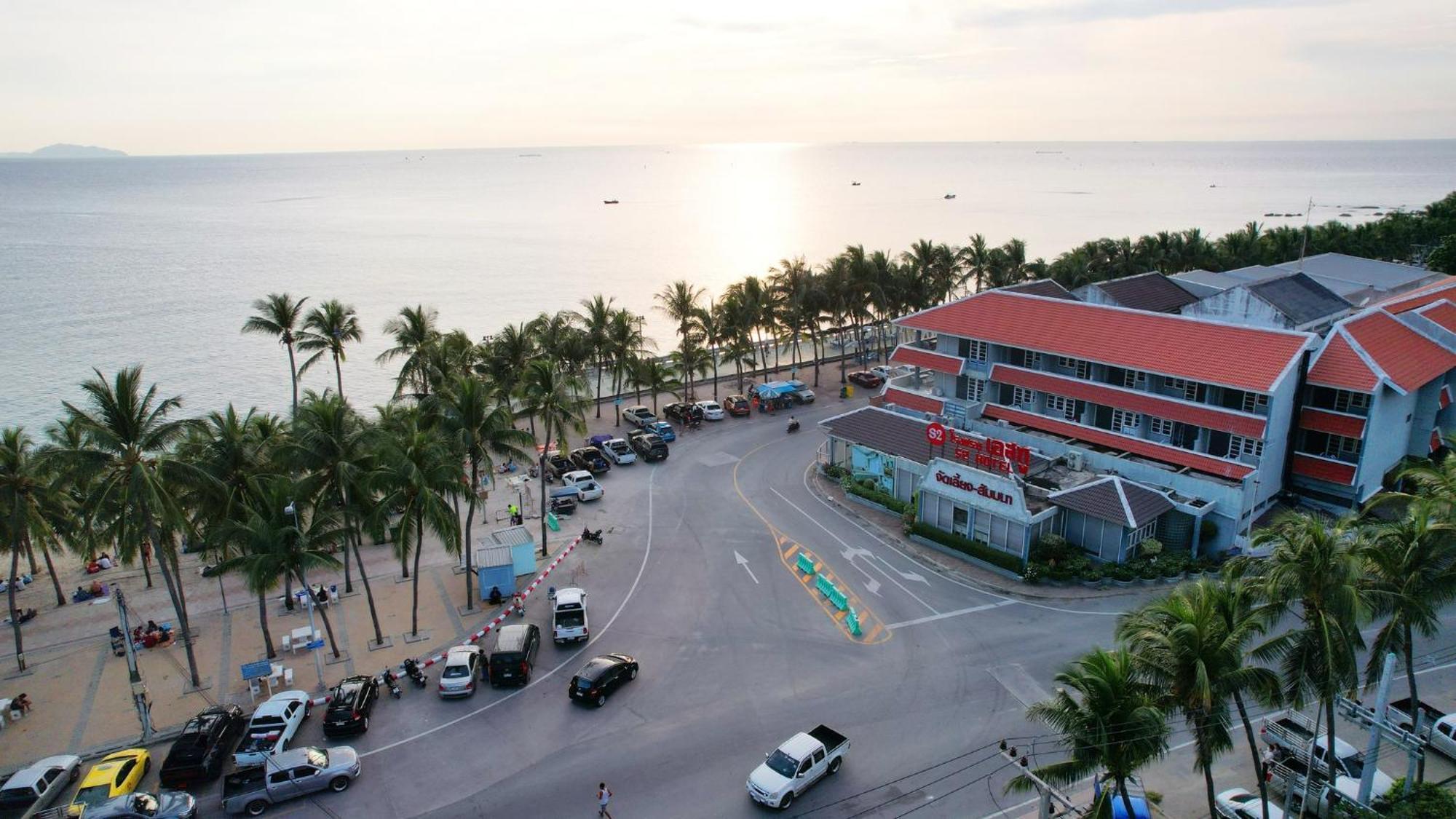 S2 Hotel - Sha Plus Certified Bangsaen Exteriör bild